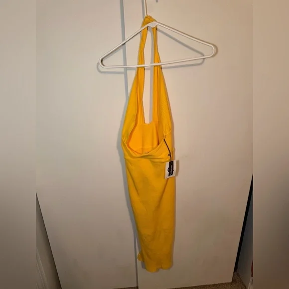 NWT Revolve Callahan Knitwear Keyhole Mimi Midi Dress in Mango Size XS. - Picture 4 of 7